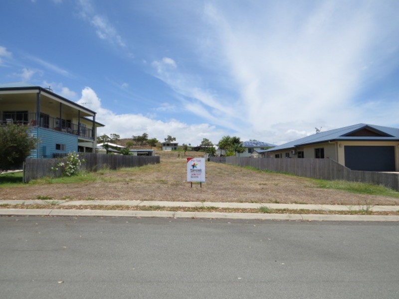 7 Bayside Court, Bowen QLD 4805