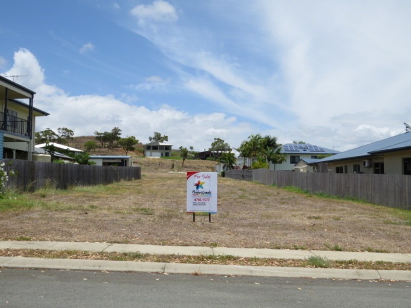 7 Bayside Court, Bowen QLD 4805