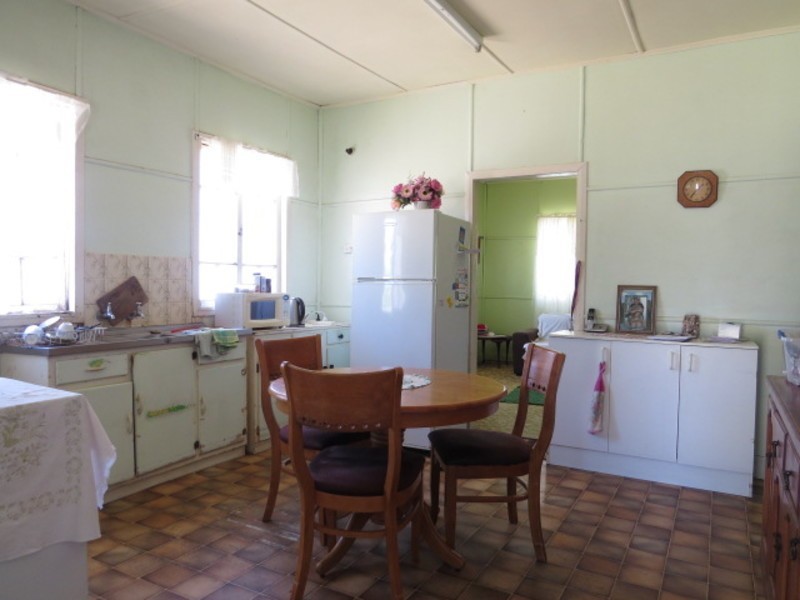 34 Brisbane Street, Bowen QLD 4805