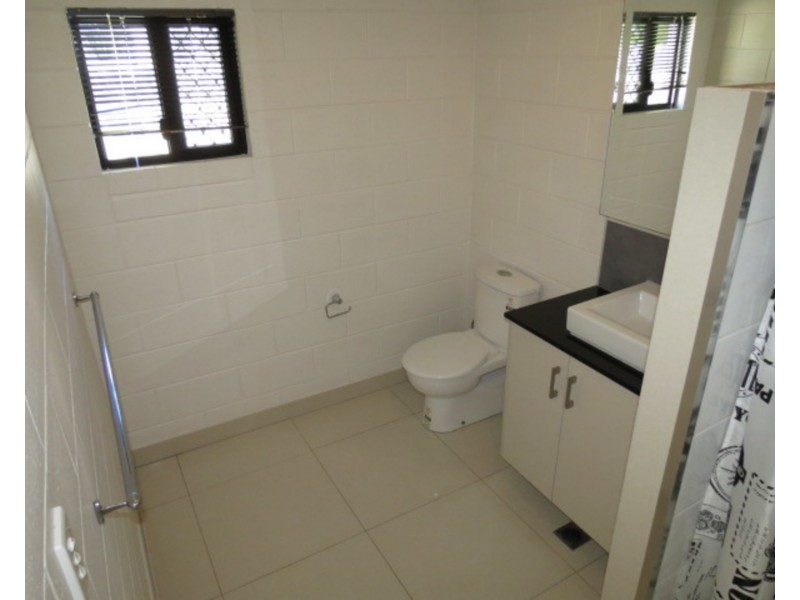 1/89 Powell Street, Bowen QLD 4805