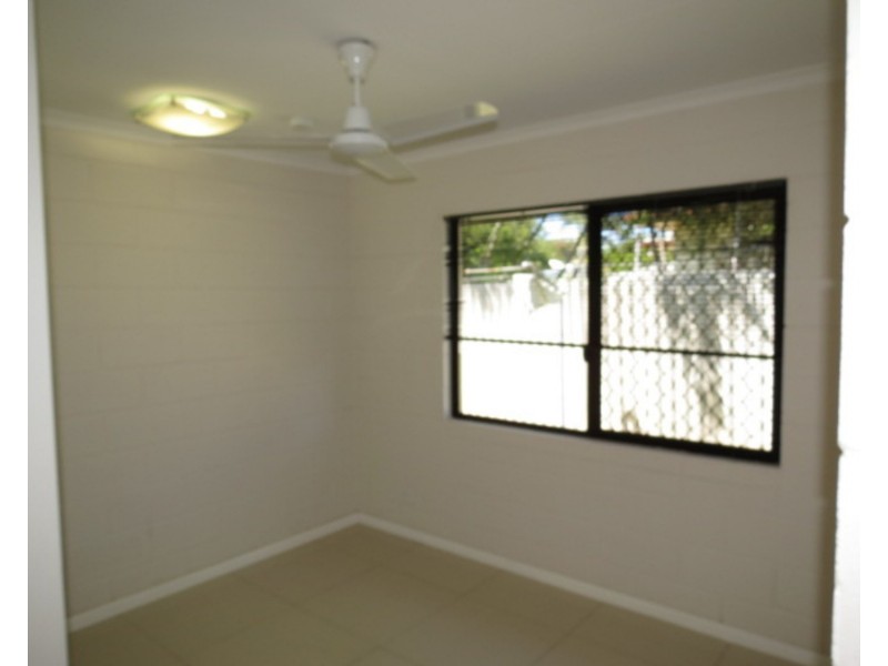 1/89 Powell Street, Bowen QLD 4805