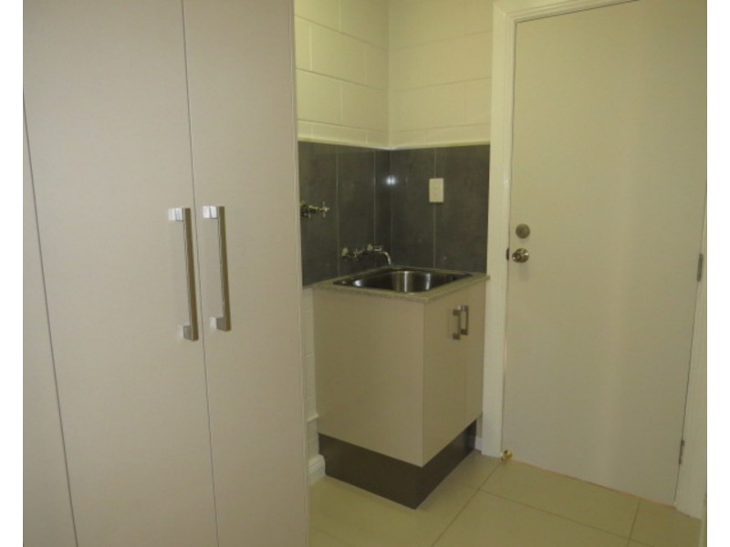 1/89 Powell Street, Bowen QLD 4805