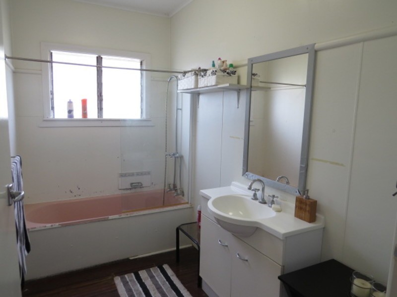 60 Tollington Road, Bowen QLD 4805