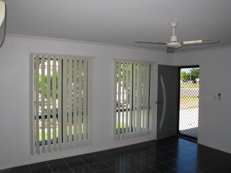 4/16 Williams Street, Bowen QLD 4805