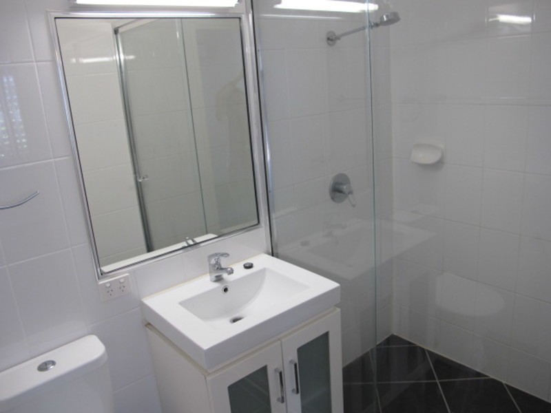 4/16 Williams Street, Bowen QLD 4805