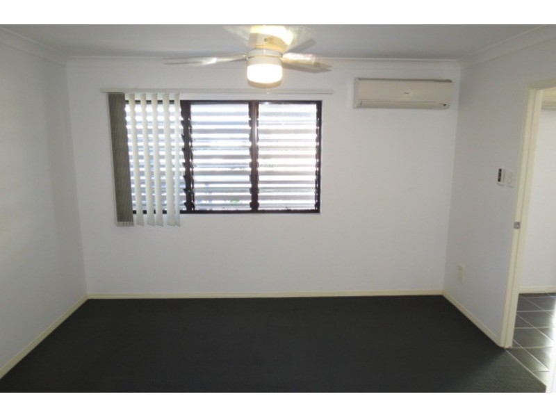 4/16 Williams Street, Bowen QLD 4805