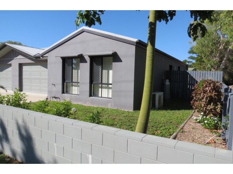 4/16 Williams Street, Bowen QLD 4805