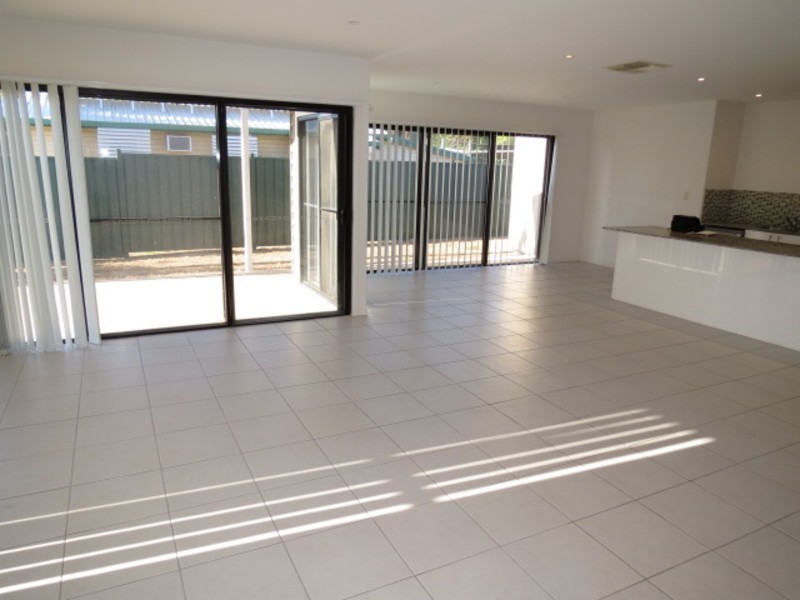 1 /8 Gilbert Street, Bowen QLD 4805