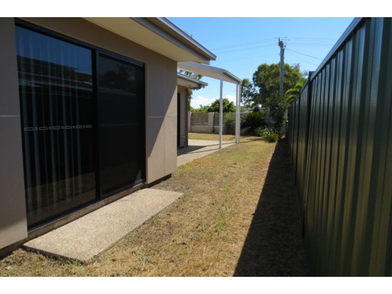 1 /8 Gilbert Street, Bowen QLD 4805