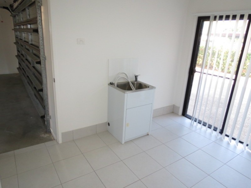 1 /8 Gilbert Street, Bowen QLD 4805