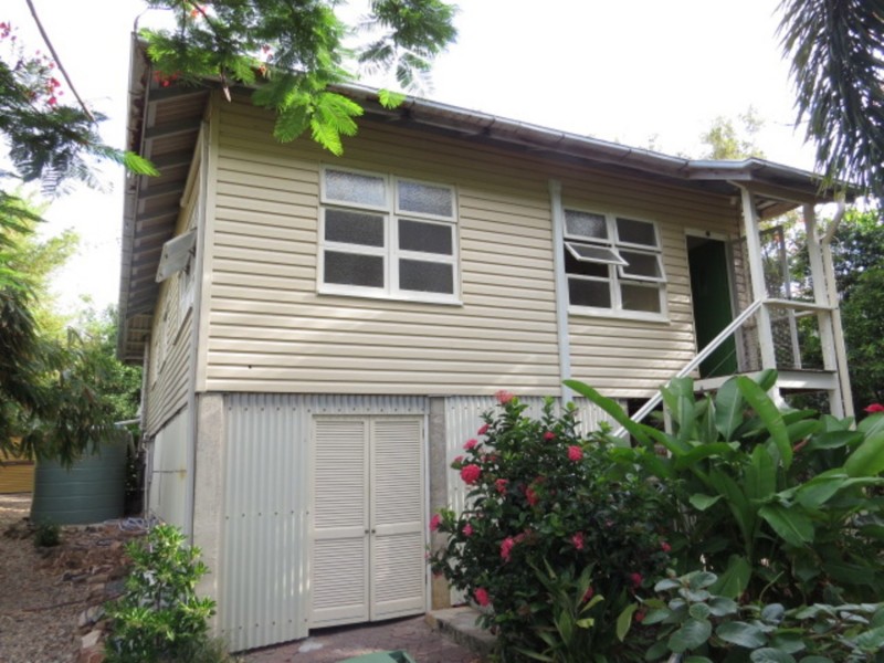 9 Philip Street, Bowen QLD 4805