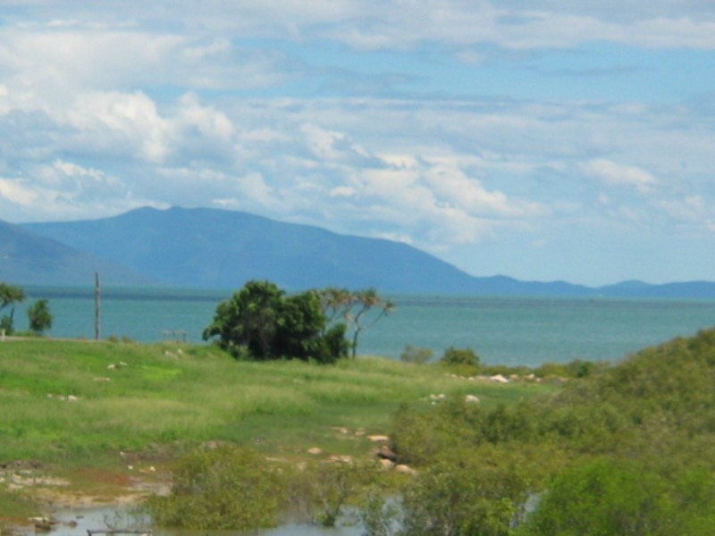 2/104 Dalrymple Street, Bowen QLD 4805