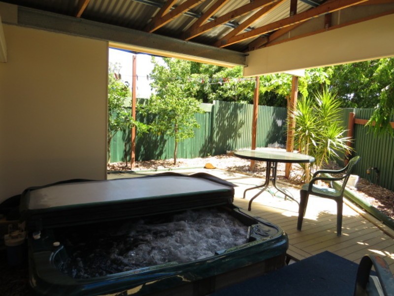 2/104 Dalrymple Street, Bowen QLD 4805