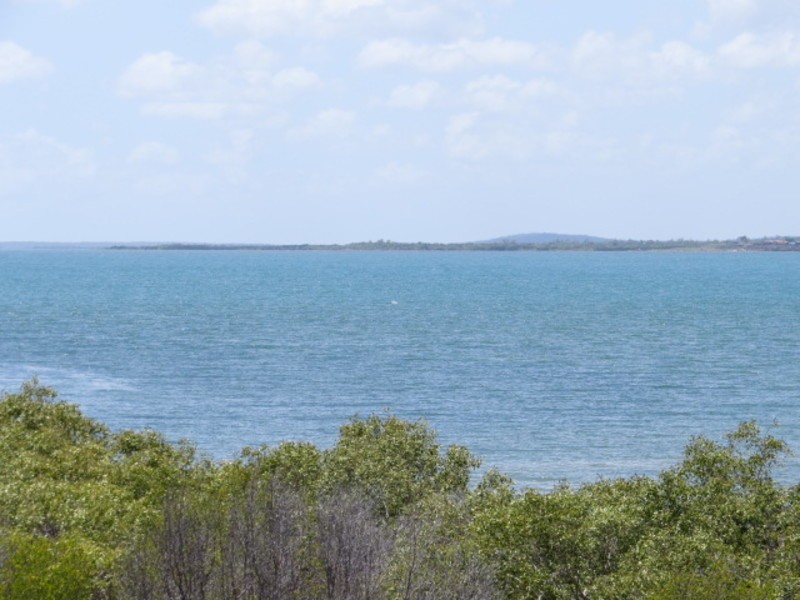 2/104 Dalrymple Street, Bowen QLD 4805