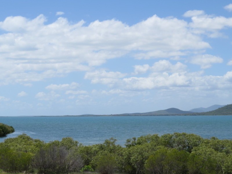 2/104 Dalrymple Street, Bowen QLD 4805