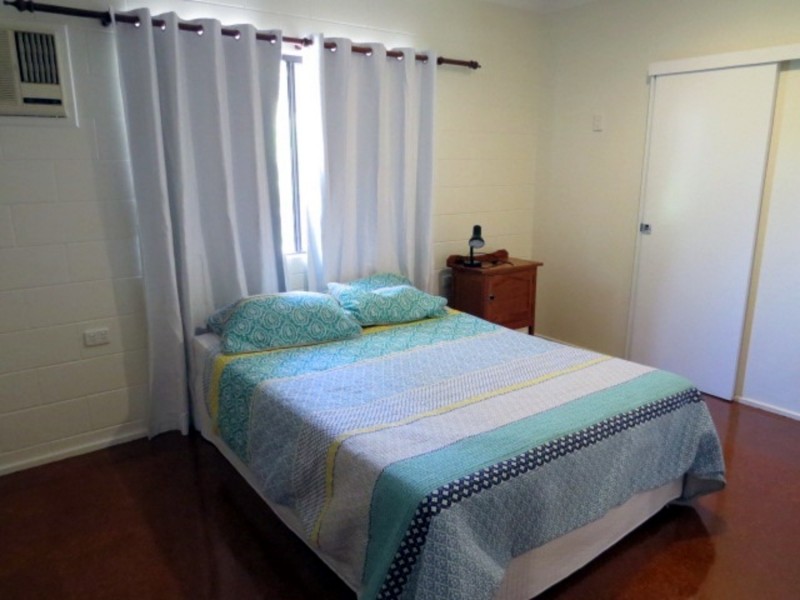 15 Brighton Road, Bowen QLD 4805