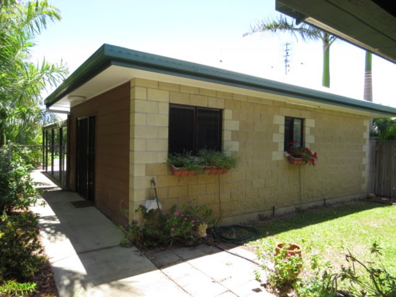 15 Brighton Road, Bowen QLD 4805