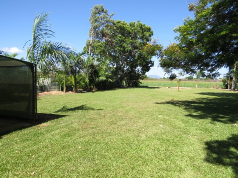 15 Brighton Road, Bowen QLD 4805