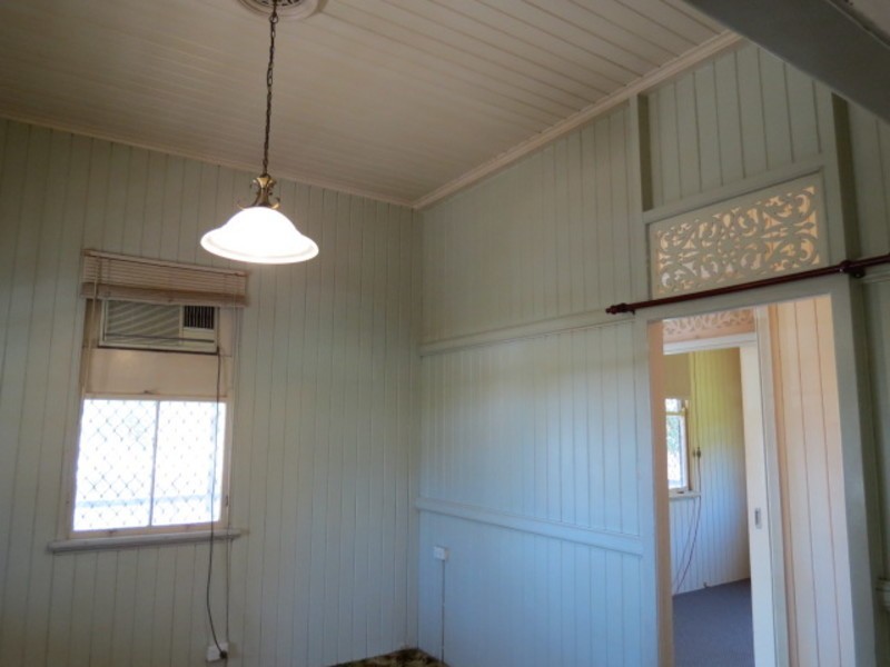 72 Livingstone Street, Bowen QLD 4805