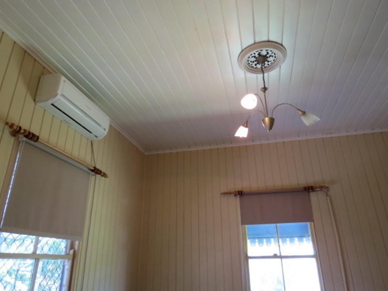 72 Livingstone Street, Bowen QLD 4805