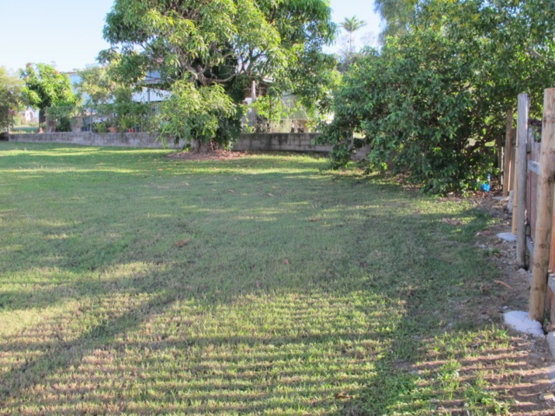 72 Livingstone Street, Bowen QLD 4805