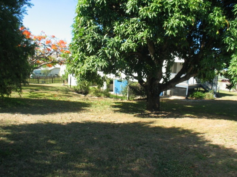 72 Livingstone Street, Bowen QLD 4805