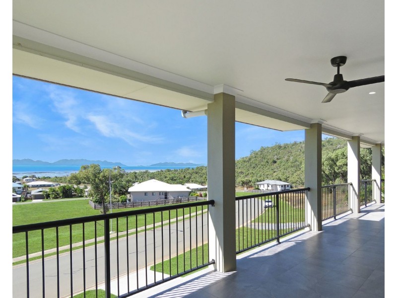 110 – 112 Ocean View Drive, Bowen QLD 4805