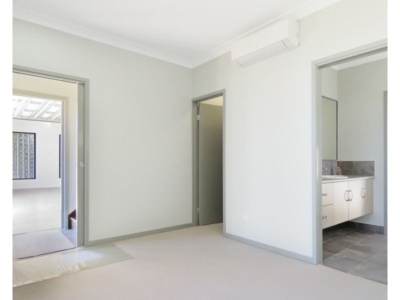 110 – 112 Ocean View Drive, Bowen QLD 4805