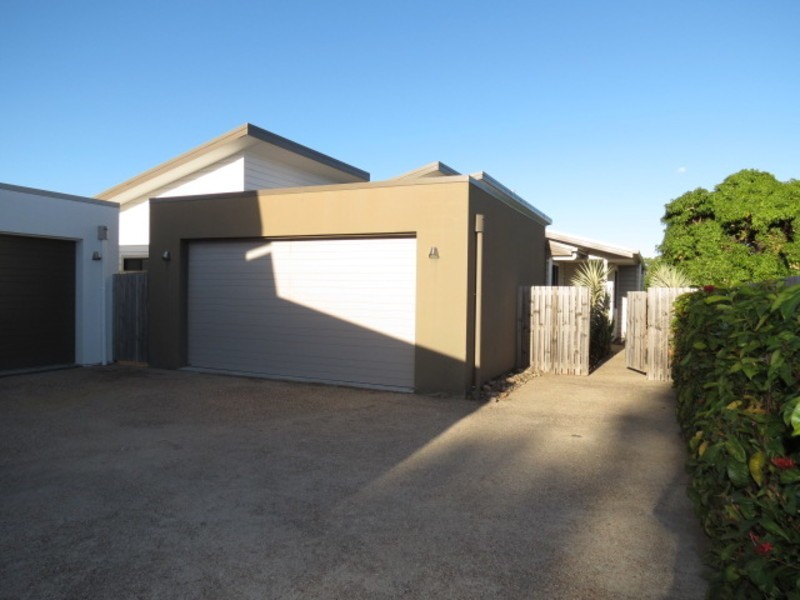 2/8 Gilbert Street, Bowen QLD 4805