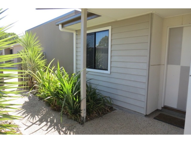 2/8 Gilbert Street, Bowen QLD 4805