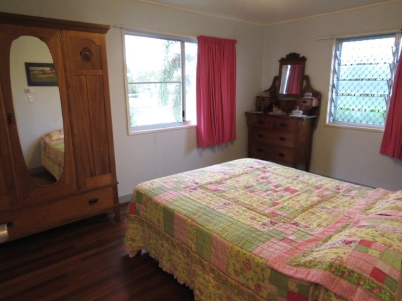 24 Thomas Street, Bowen QLD 4805