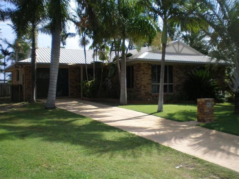 39 Coral Street, Bowen QLD 4805