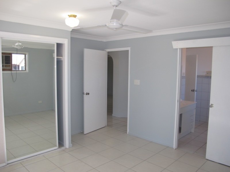 39 Coral Street, Bowen QLD 4805