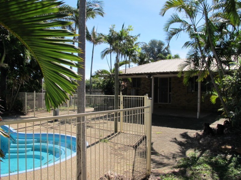 39 Coral Street, Bowen QLD 4805