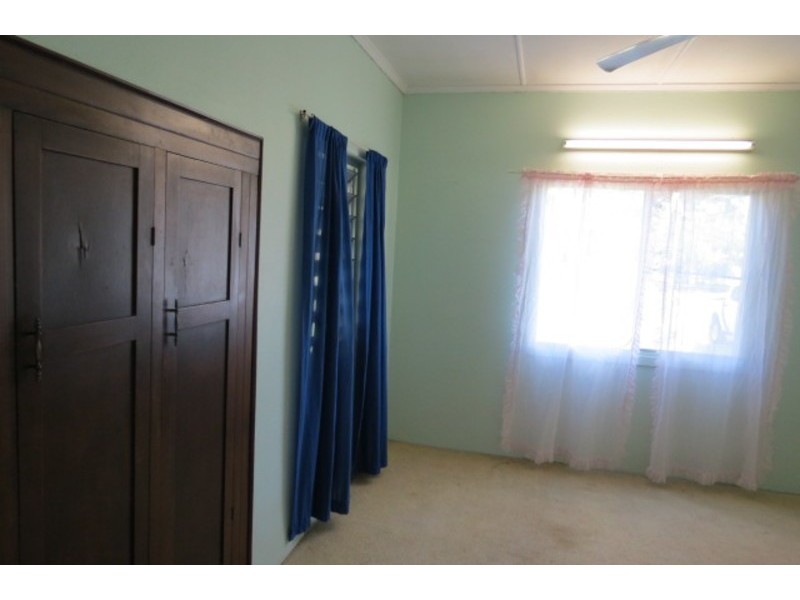 19 Golf Links Road, Bowen QLD 4805