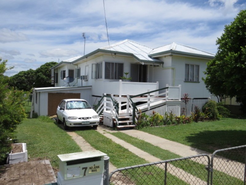 7 Russell Street, Bowen QLD 4805