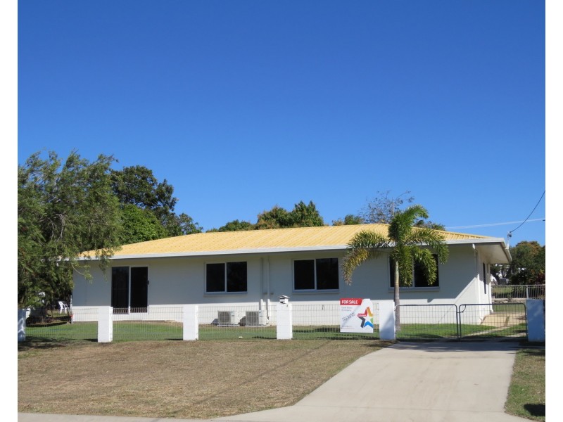 7 Queens Road, Bowen QLD 4805