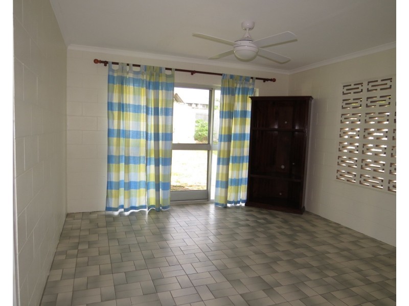7 Queens Road, Bowen QLD 4805