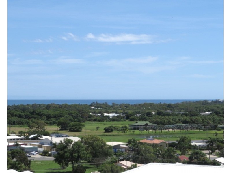 18 Tynwald Avenue, Bowen QLD 4805