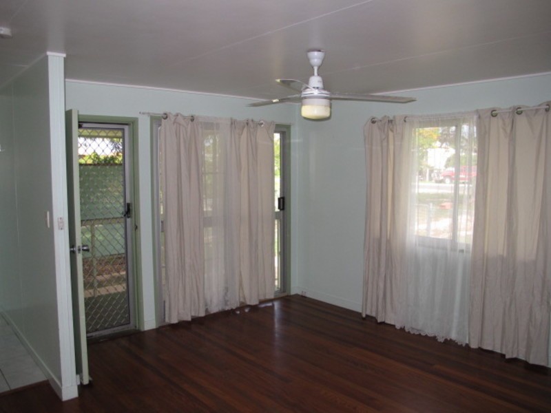 34 Thomas Street, Bowen QLD 4805