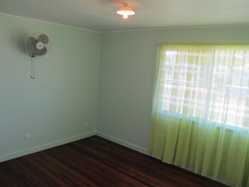 34 Thomas Street, Bowen QLD 4805