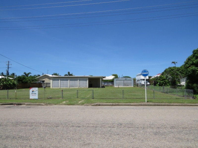 22 Gloucester Street, Bowen QLD 4805
