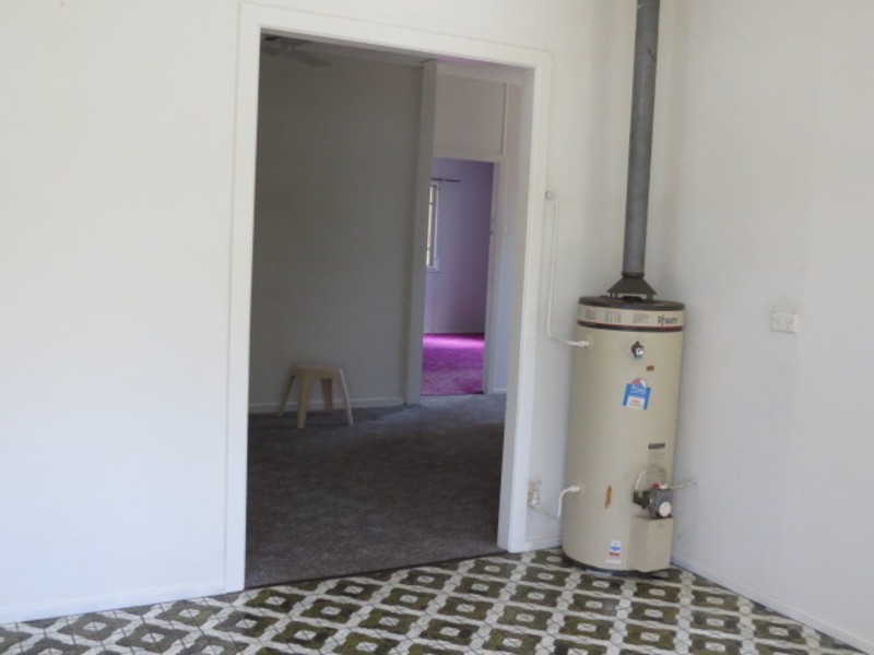 22 Gloucester Street, Bowen QLD 4805