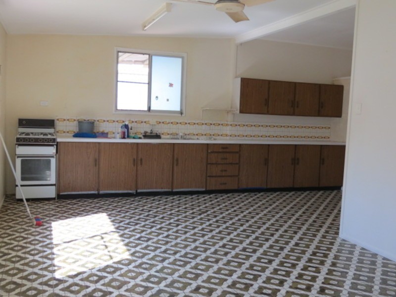 22 Gloucester Street, Bowen QLD 4805