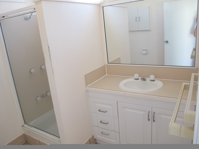 100 Dalrymple Street, Bowen QLD 4805