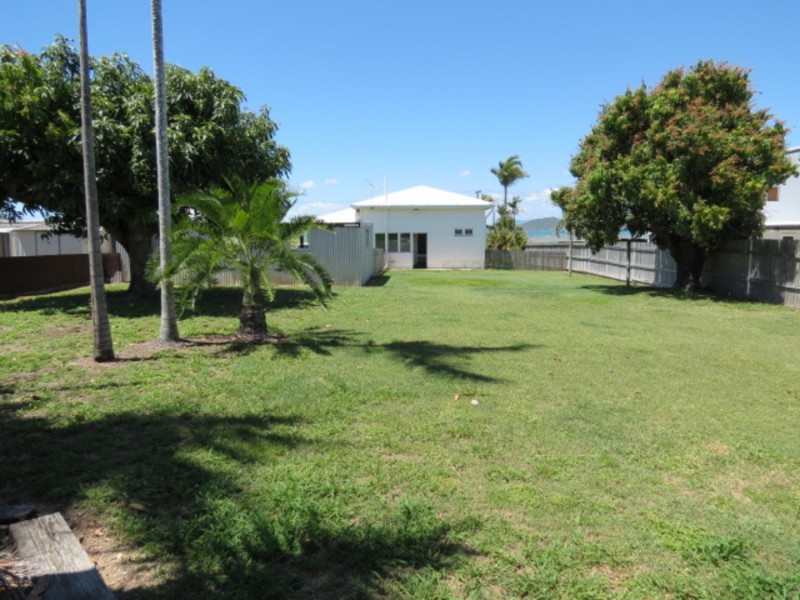 100 Dalrymple Street, Bowen QLD 4805