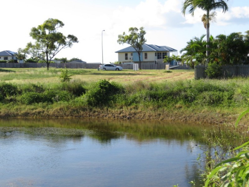 140 Ocean View Drive, Bowen QLD 4805