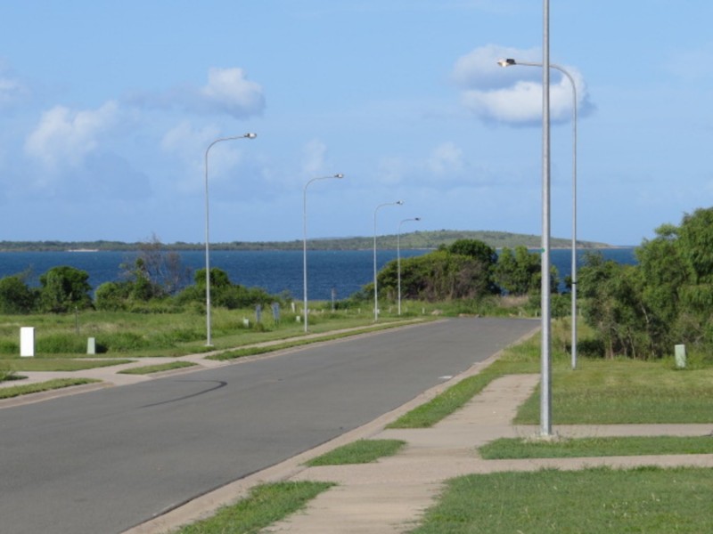 140 Ocean View Drive, Bowen QLD 4805