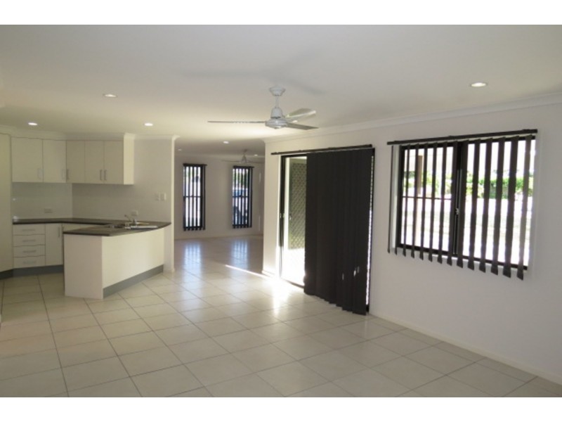 36 Crofton Street, Bowen QLD 4805