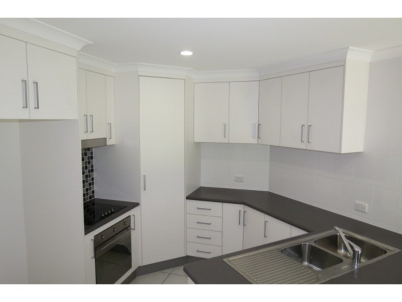 36 Crofton Street, Bowen QLD 4805